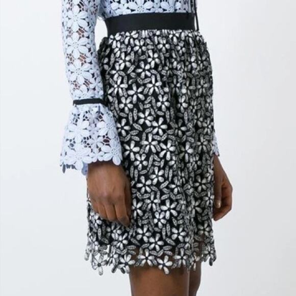 SELF-PORTRAIT Daisy Guipere Lace Skirt - Picture 16 of 16